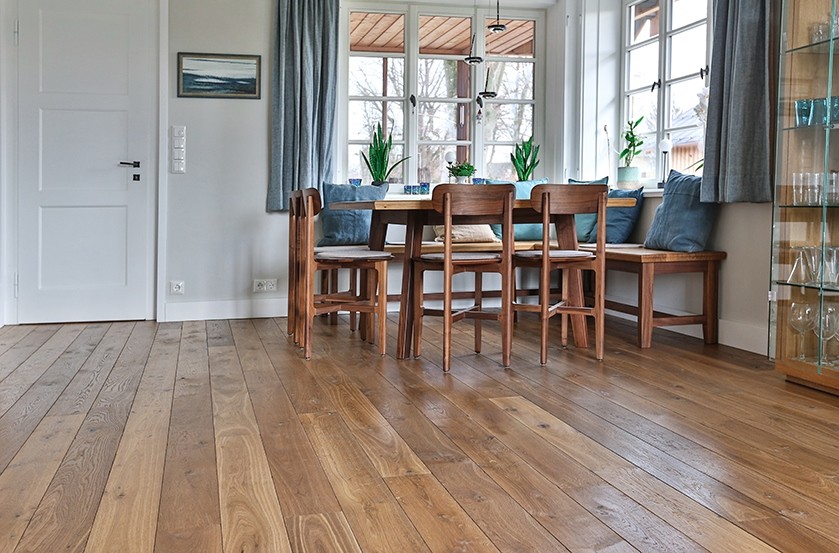 Landhausdielen Räuchereiche Antik Perpignan  Historisches Seehaus Antikparkett