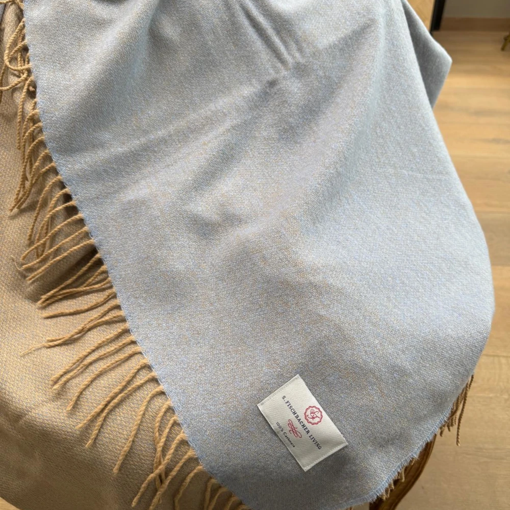 Plaid 100 % Cashmere - Beige & Soft Blue Plaid 100 % Cashmere - Beige & Soft Blue