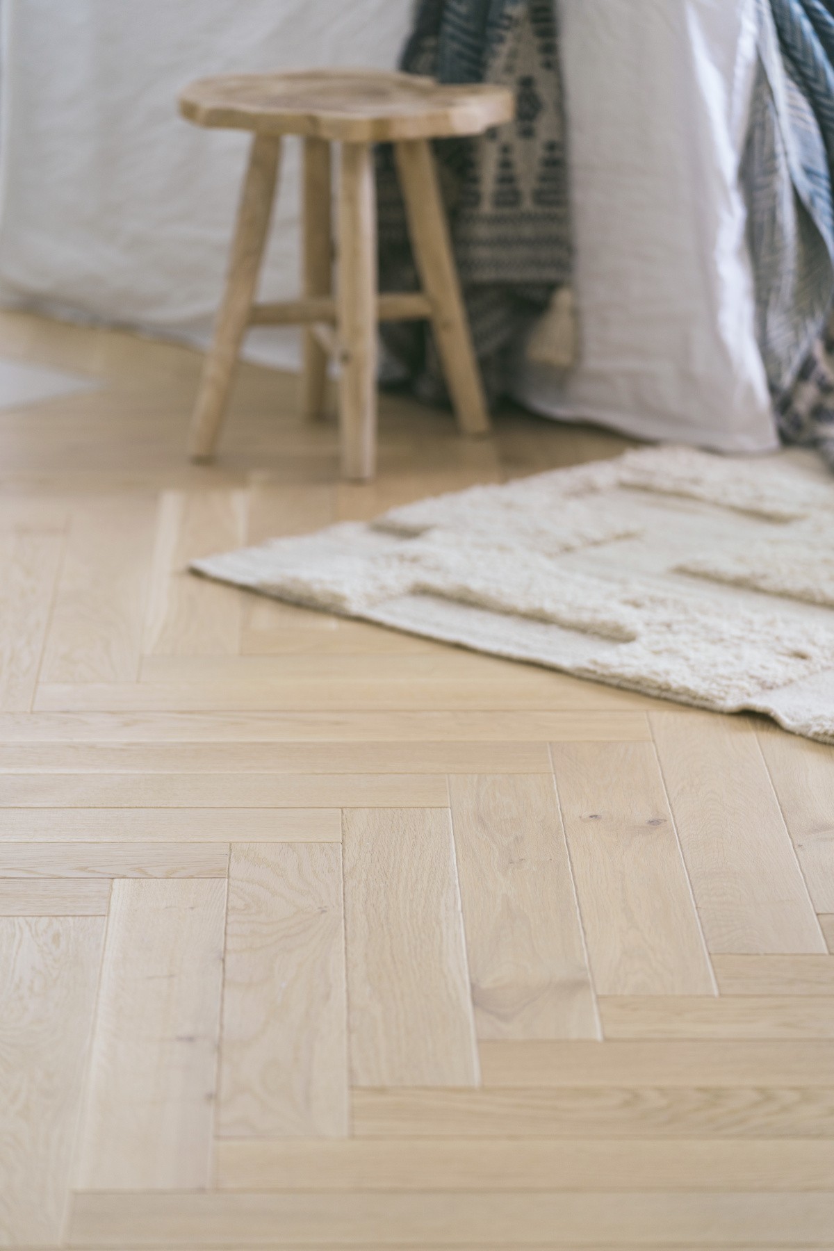 Fischgrätparkett Eiche Antik Creamy Horse Fischgrät Antikbearbeitung