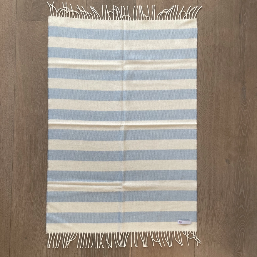 Babydecke Lambswool - Stripes Blue Irische Wolldecke Schurwolle