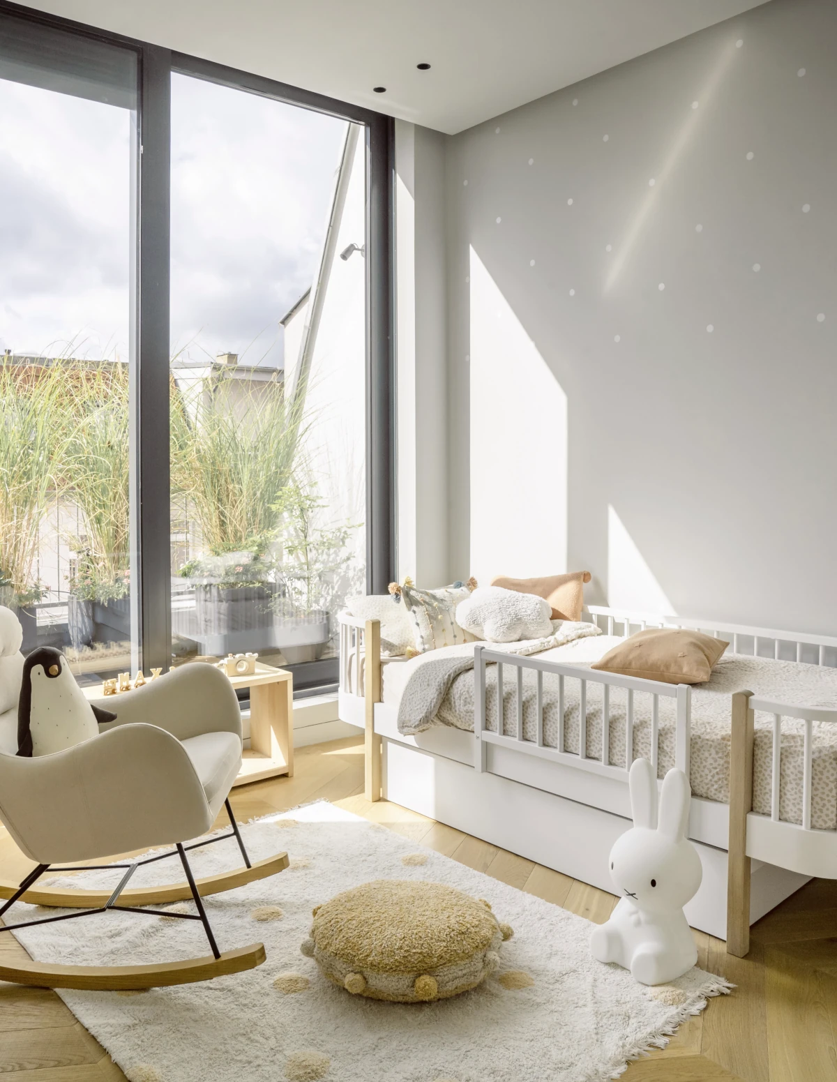 Französisches Fischgrät Clear White Sägerau Helles Chevron, Foto Giulia Maretti