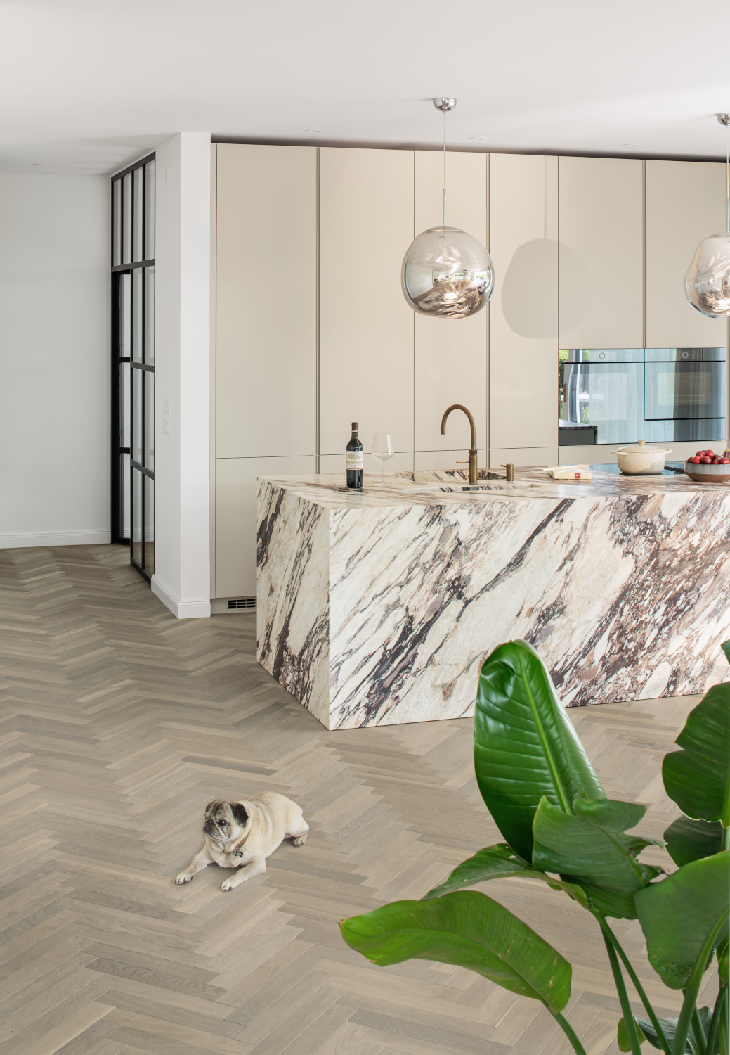 Klassisches Fischgrätparkett, Antikparkett