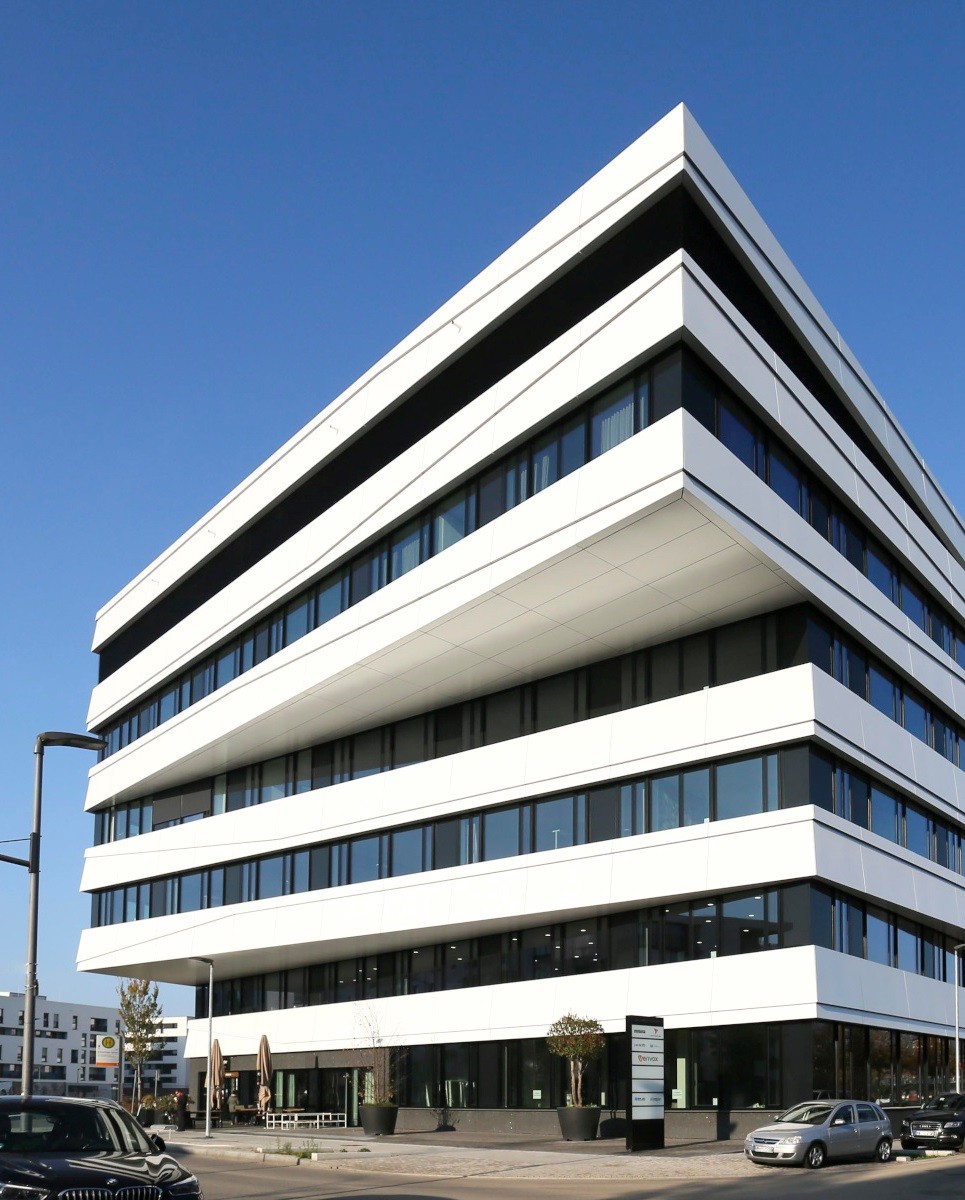 "SkyAngle"-Gebäude in Heidelberg