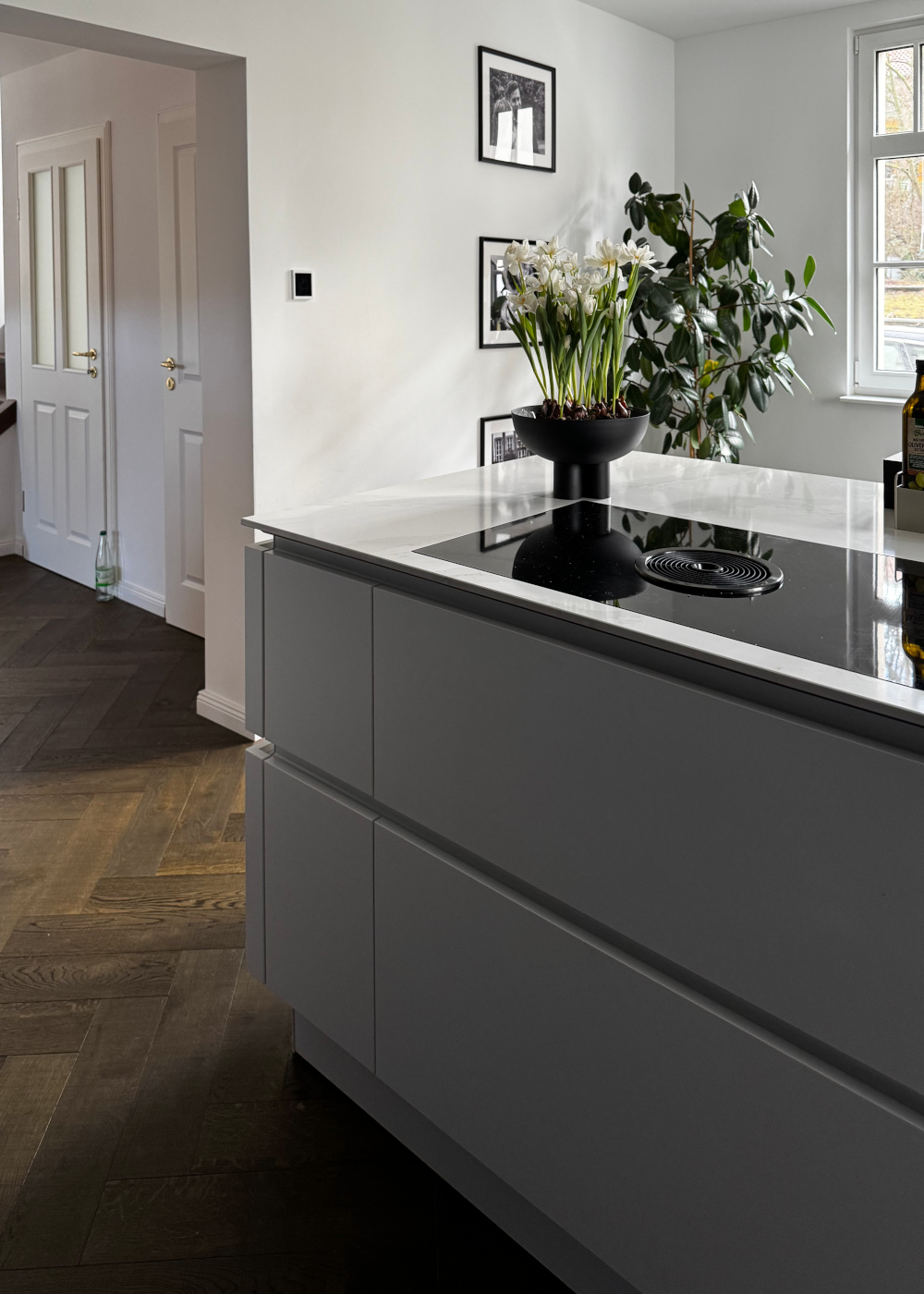 Fischgrät Eiche Chestnut - Sägerau Dunkelbraunes Fischgrätparkett