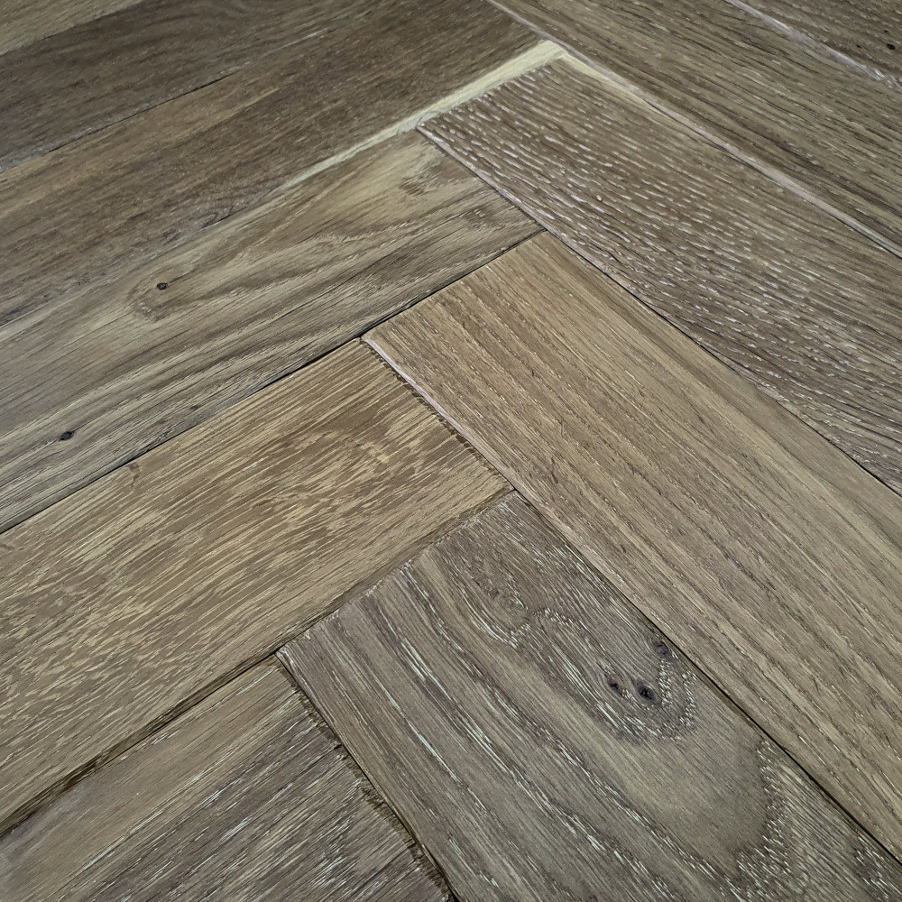 Fischgrät Antik Smoky Horse - Desert Grey, Sortierung Natur Räuchereiche, antik bearbeitet