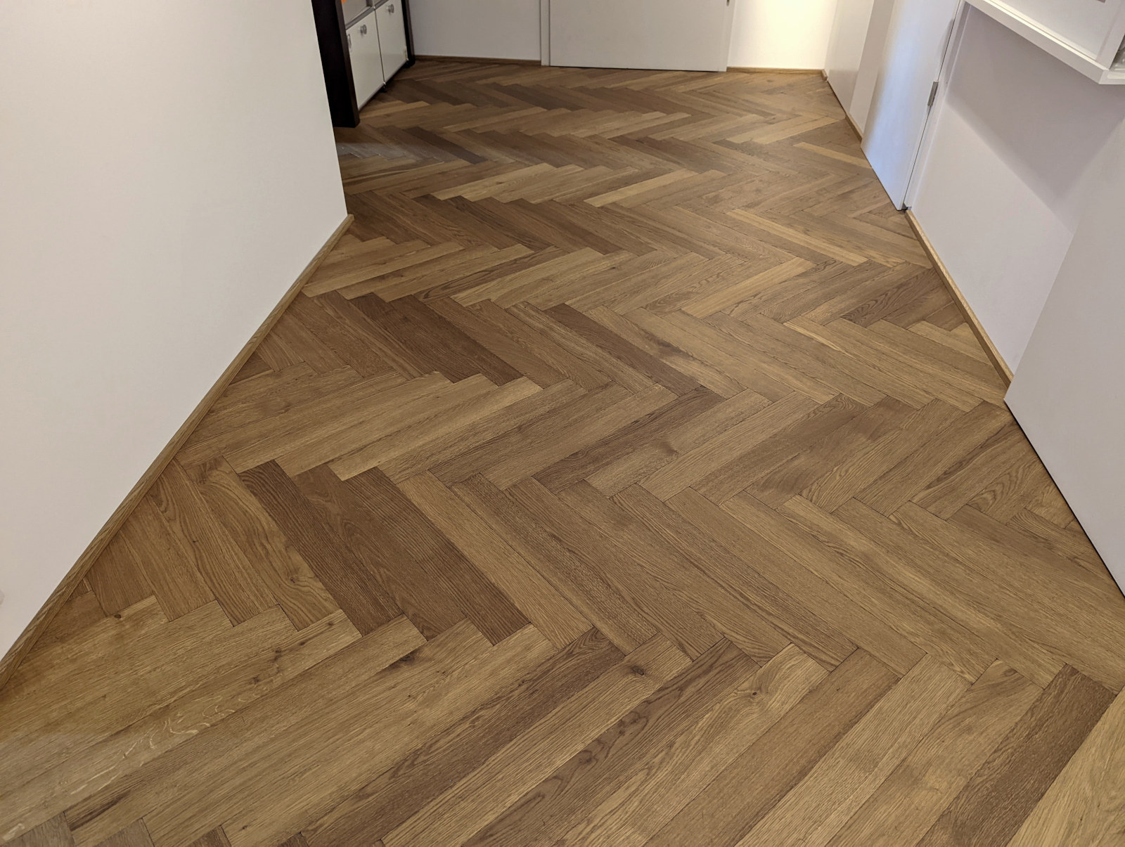 Fischgrät Eiche Antik Perpignan Antikparkett Räuchereiche