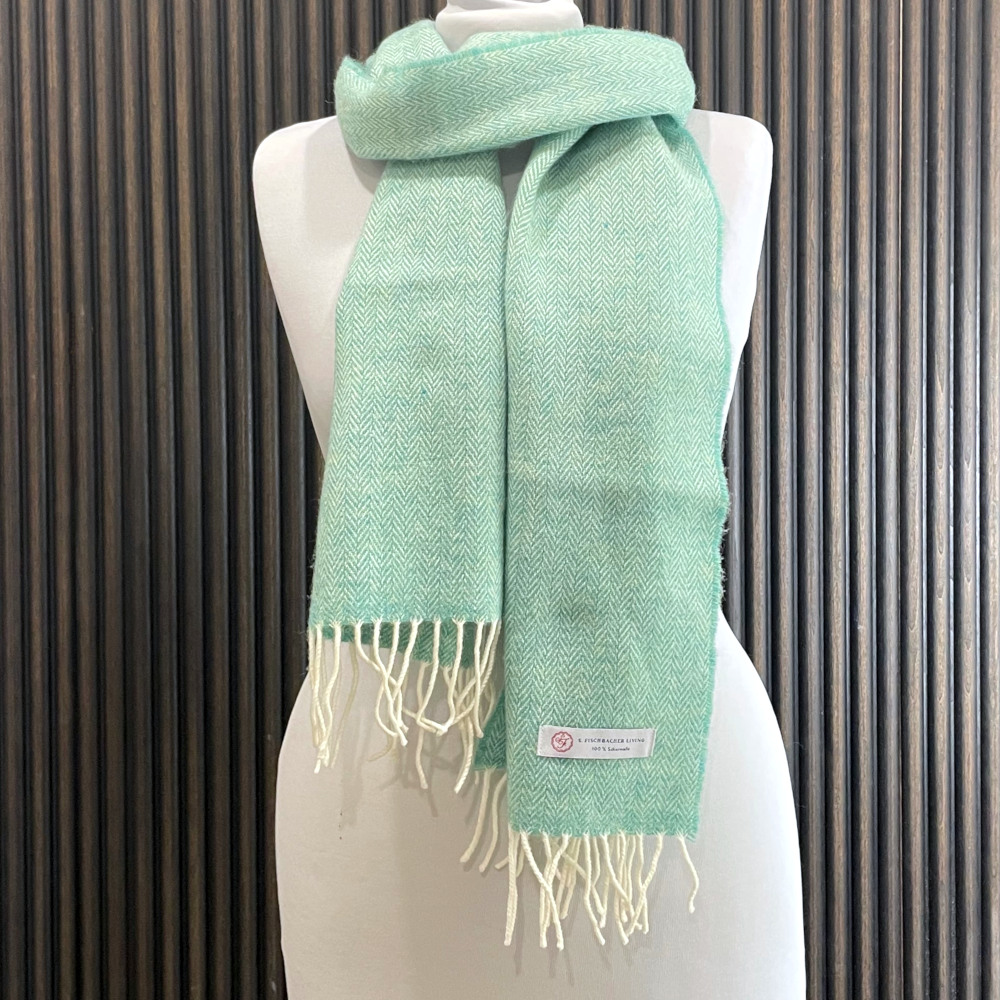 Mintgrüner Wollschal, Lambswool, Schafwolle, Herringbone