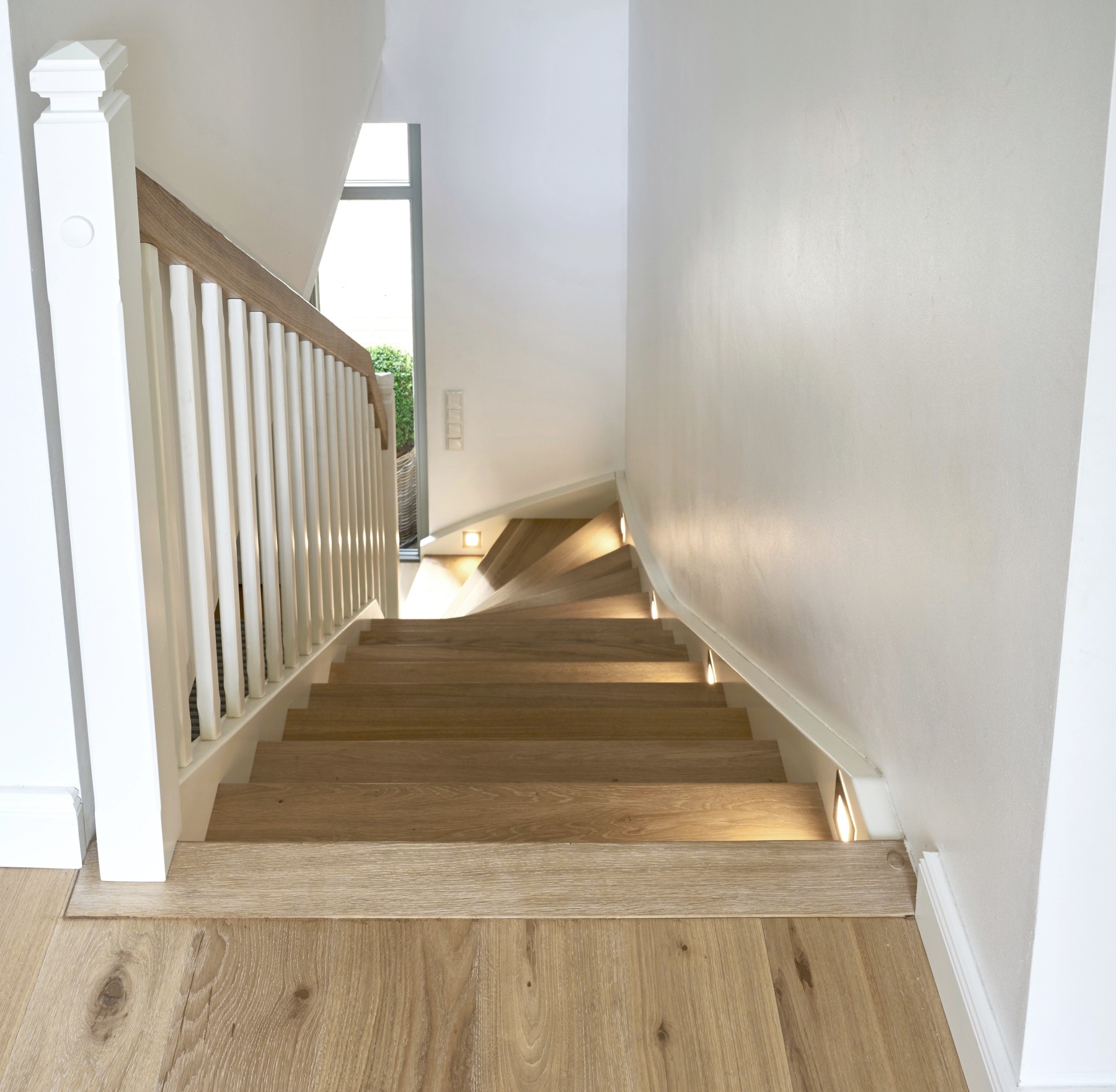 Treppe Eiche Clear White Treppenstufen