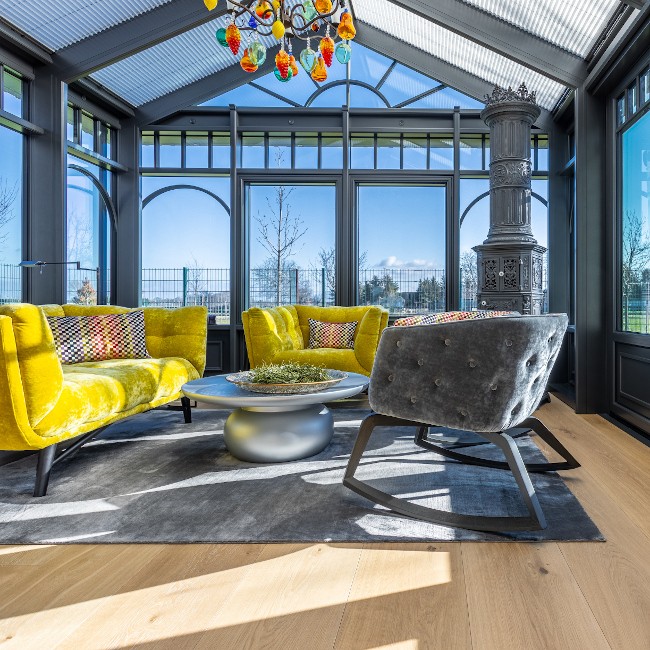 Schlossdielen Clear White Helle breite Eichendielen im Wintergarten