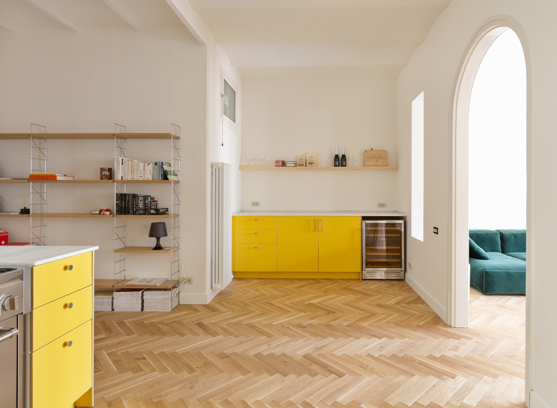 Fischgrät Antik Golden Horse, Barcelona Altbau Denkmalschutz Katalanischer Jugendstil