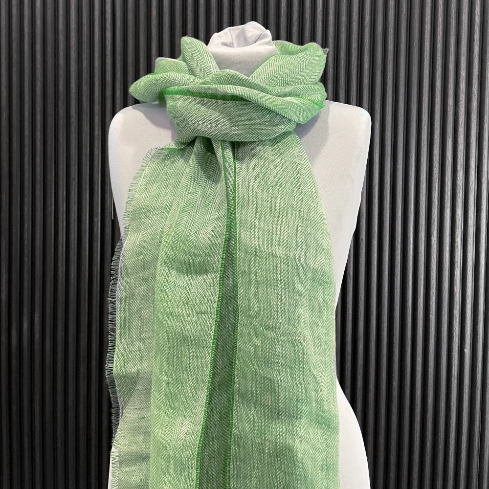 Leinenschal Apple Green Grüner Leinenschal aus Irland