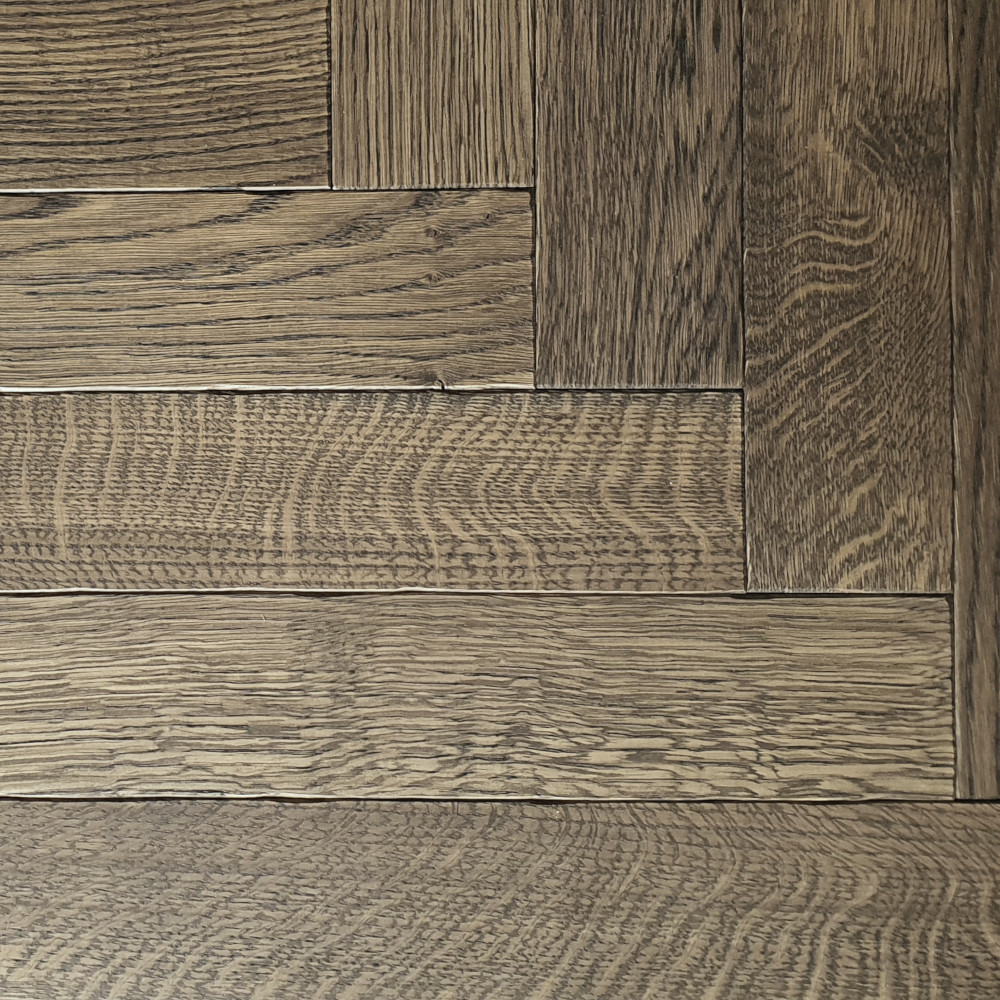 Fischgrät Eiche Antik Almond Horse Braunes Fischgrätparkett Herringbone Antikparkett