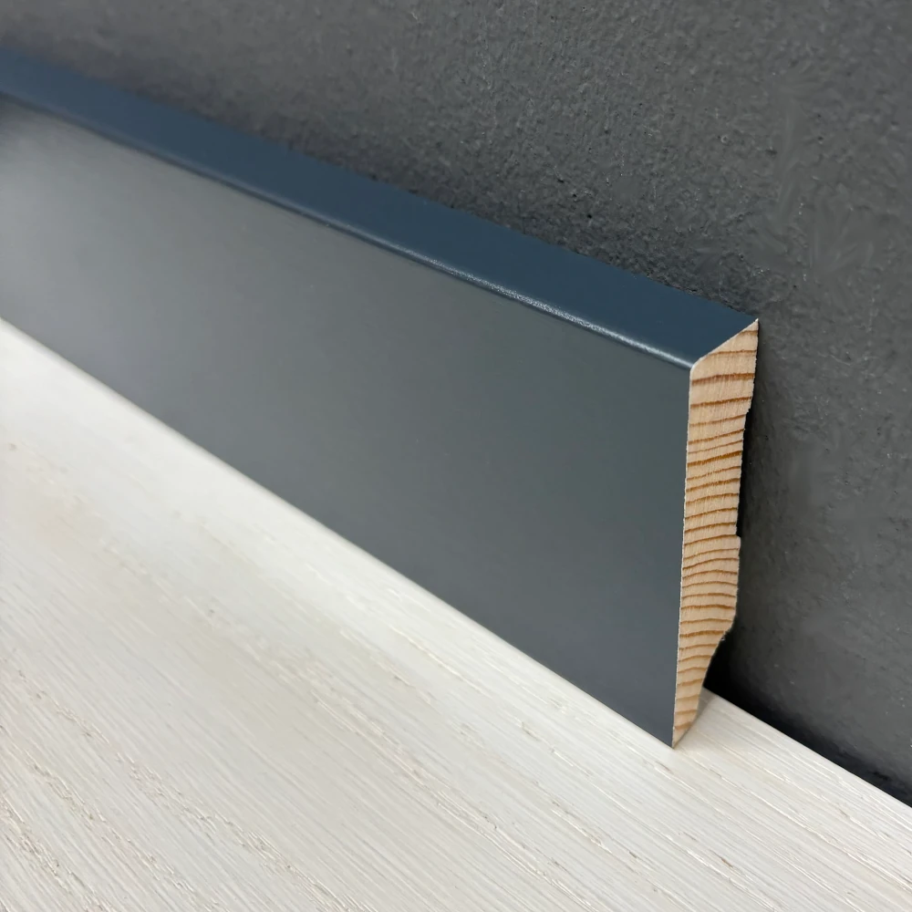 Sockelleiste Kiefer kantig - Anthrazit Sockelleiste Kiefer kantig - Anthrazit