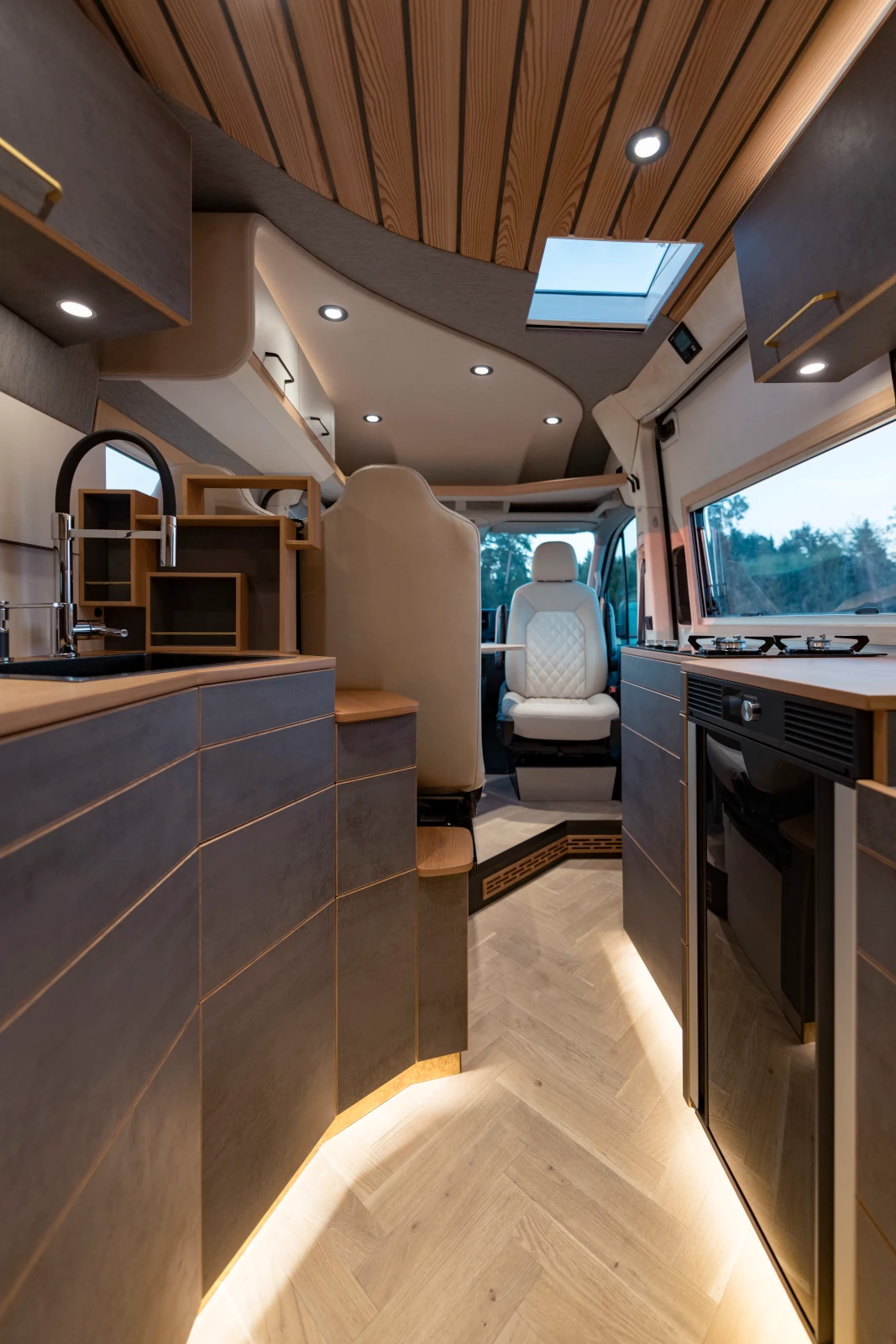 Fischgrät Super White Sägerau Wohnmobil Camping