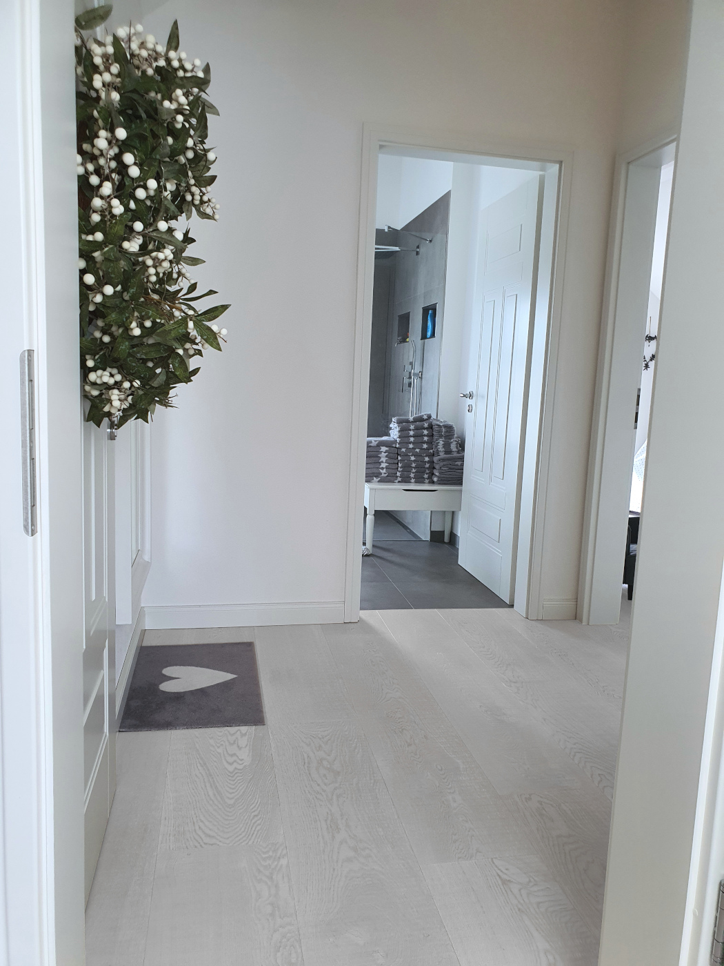 Breite Dielen, Landhausdielen, weiße Dielen