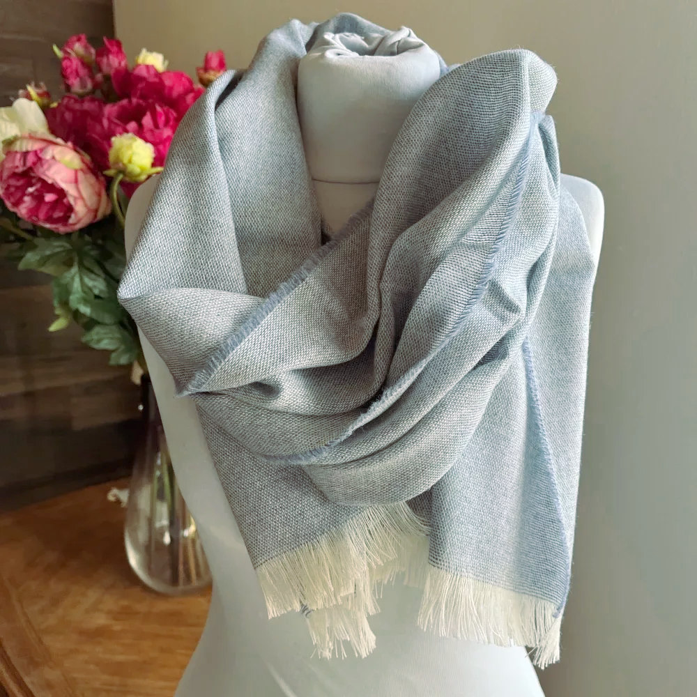 Leichter Schal Merino & Cashmere - Summer Breeze Sommerschal, hellblauer Schal, Kaschmir, Merinowolle