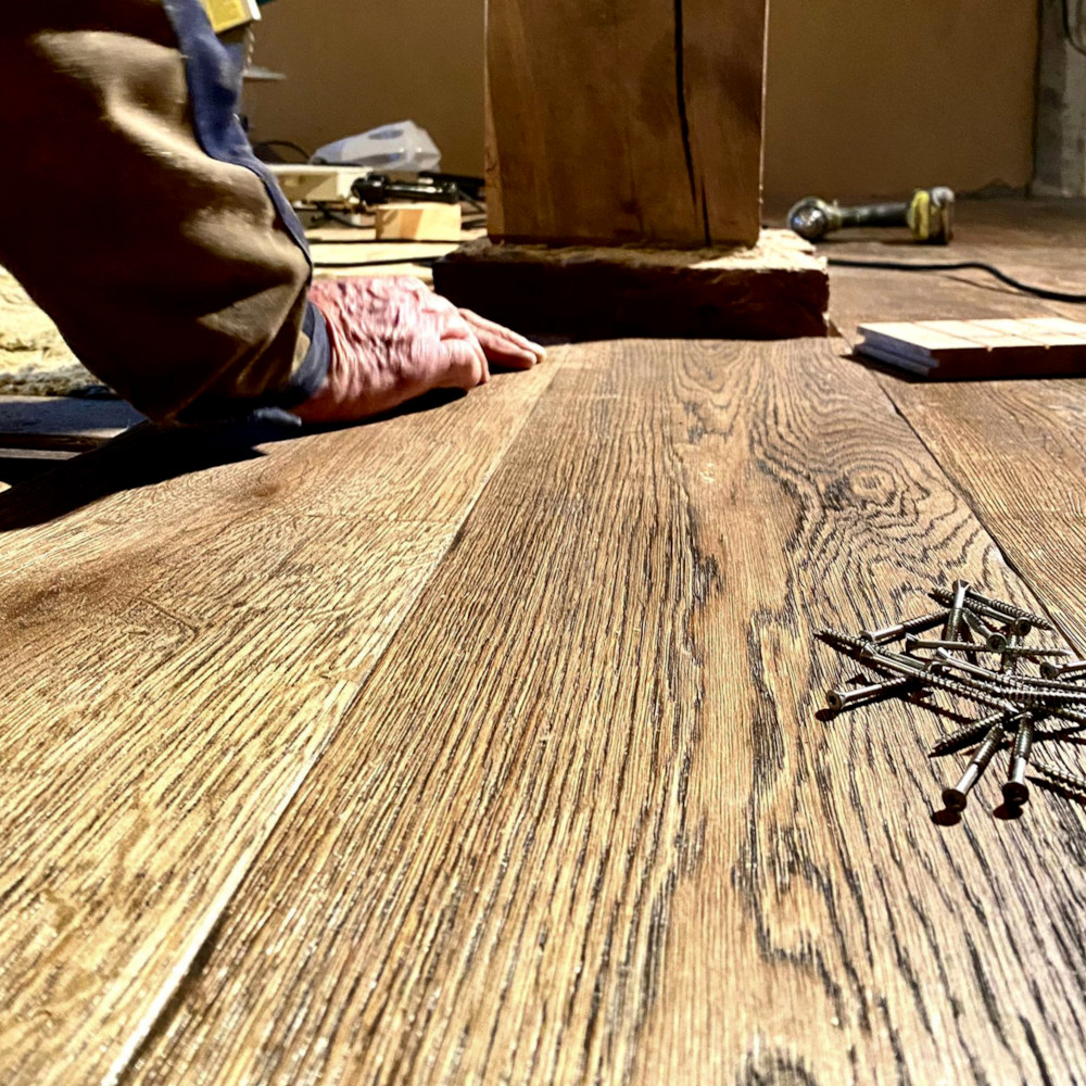 Wirtshausboden Avignon Eiche Massivdielen Dielenboden