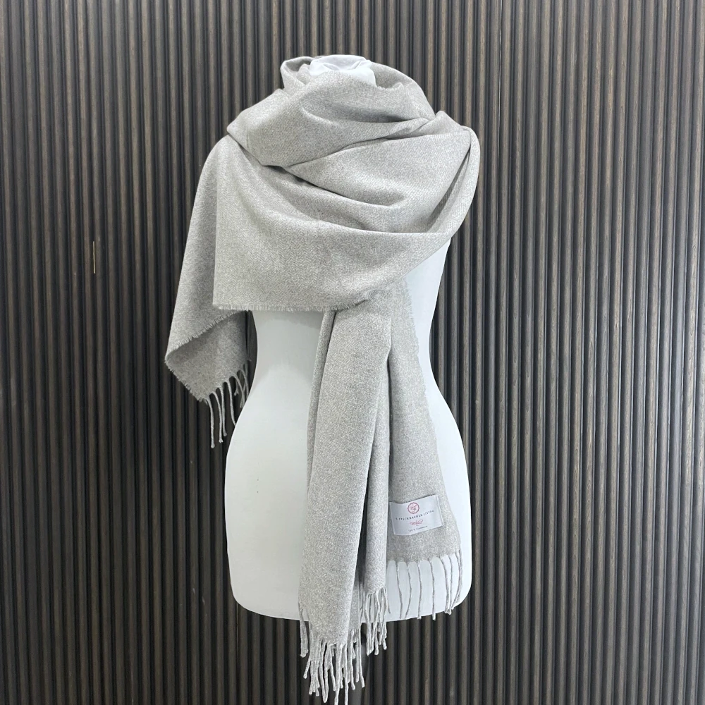 XXL Schal aus 100% Cashmere, Classic Grey Großer Kaschmir-Schal, Stola, Schultertuch