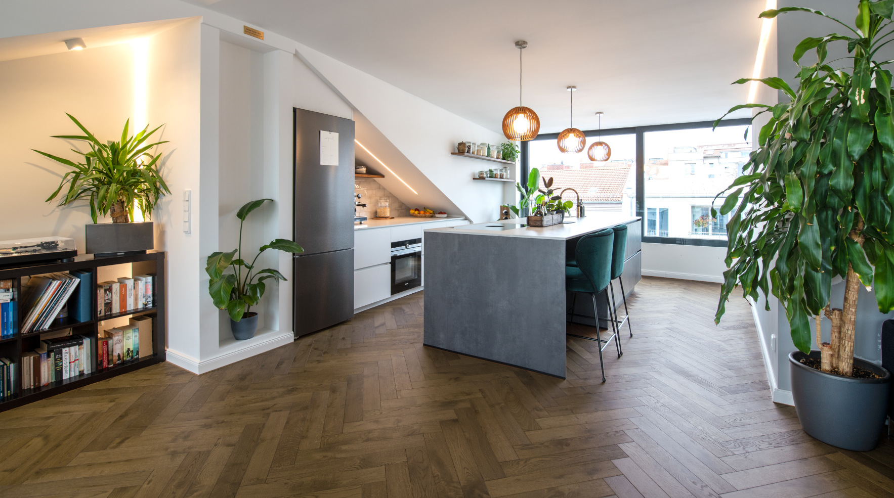 Fischgrät Chestnut Naturöl, Eiche massiv Massivholz, braunes Fischgrätparkett