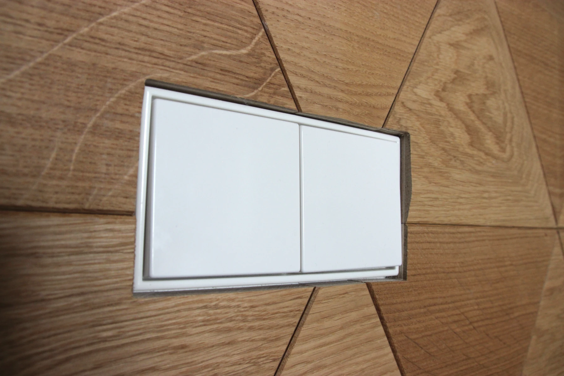 Wanddesign Exklusiv / 3D, Pyramide / Dreieck Eiche geölt Wandverkleidung Holz