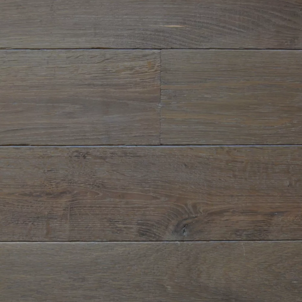 Räuchereiche antik bearbeitet dunkel