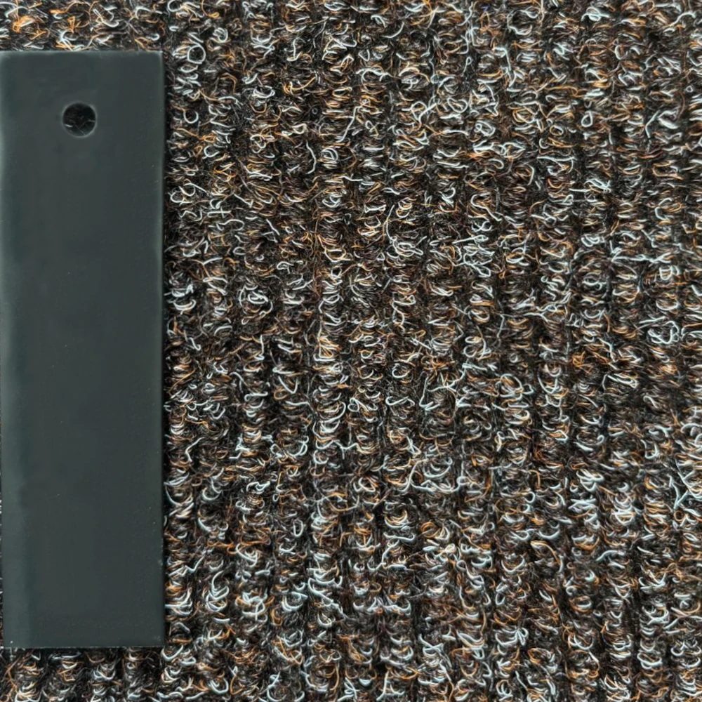 Alu Eloxiert Schwarz / Rips Braun - bodenebene Sauberlaufmatte