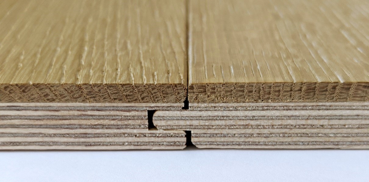 Aufbau Eichendiele - Multiplexplatte mit 4,5 mm Eiche, Gesamtdicke 16 mm Mehrschichtdiele Landhausdiele
