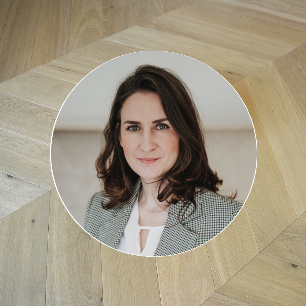 Französisches Fischgrät bei Innenarchitektin Stephanie Schmid Helles Französisches Fischgrät im Familienheim einer Innenarchitektin